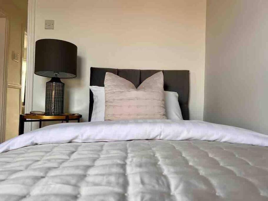 Anfield Home Sleeps 5 Close To Lfc Free Parking Liverpool Luaran gambar