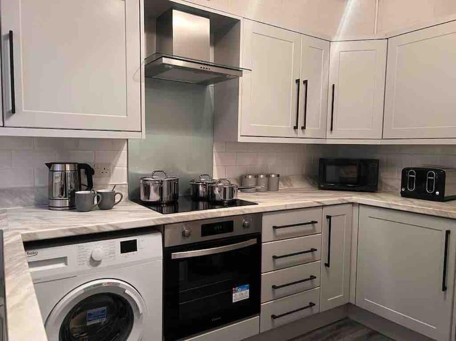 Anfield Home Sleeps 5 Close To Lfc Free Parking Liverpool Luaran gambar