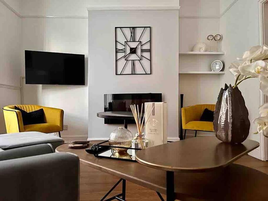 Anfield Home Sleeps 5 Close To Lfc Free Parking Liverpool Luaran gambar